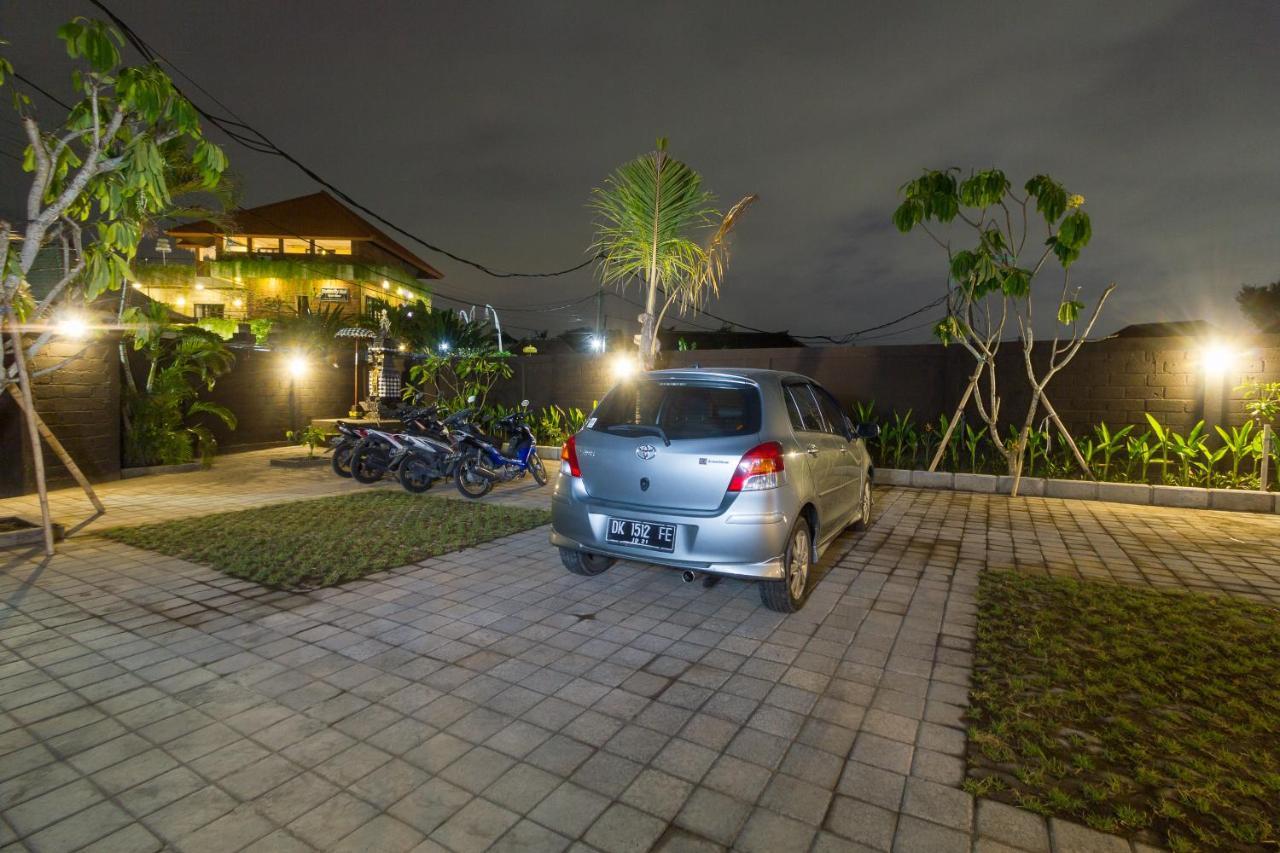 The Uma Guesthouse Canggu Esterno foto